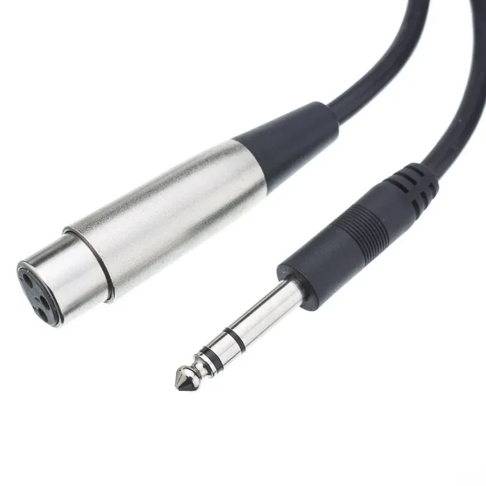 Cablewholesale 3-Pin Xlr Female To 1/4‘‘ Trs/Stereo Male Audio Cable, 24 Awg Microphone Cable, 10 Feet