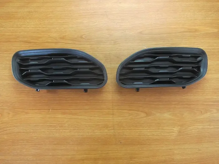 Dodge Ram 1500 Dt Right & Left Front Bumper Bezel Kit New Mopar Oem