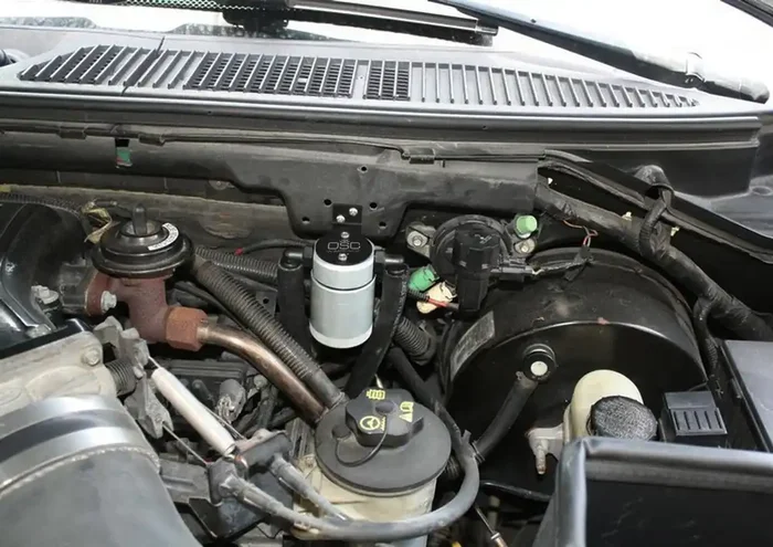 J&L 3027D-C 99-04 Lightning / 02-03 Harley Davidson F150 Driver Side 3.0 Oil Separator (Clear Anodized)