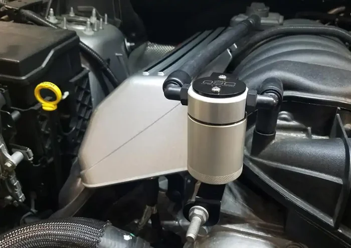 J&L 3063P-C 2011-2018 6.4L HEMI Passenger Side 3.0 Oil Separator (Clear Anodized)