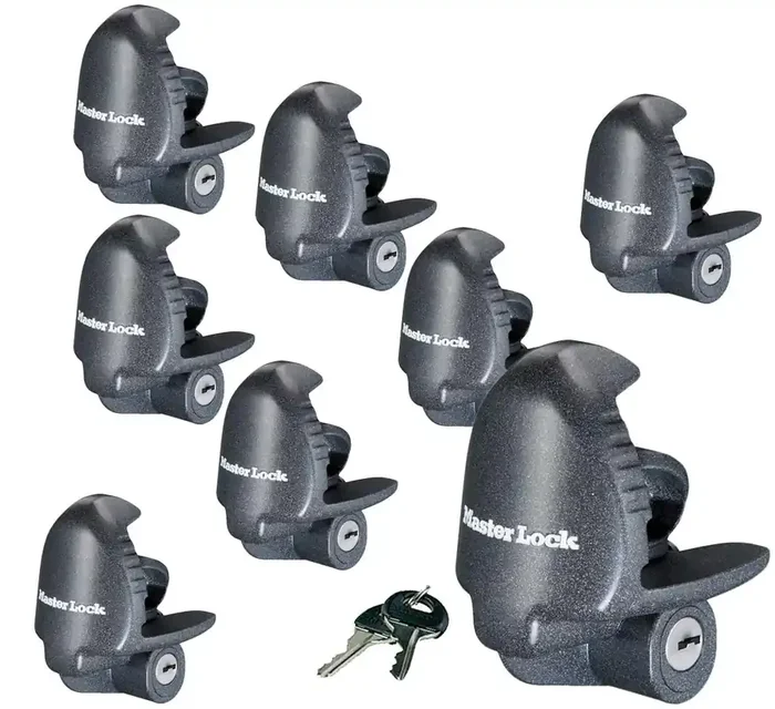 Master Lock – (8 Keyed Alike Universal Trailer Coupler Locks 379Ka-8